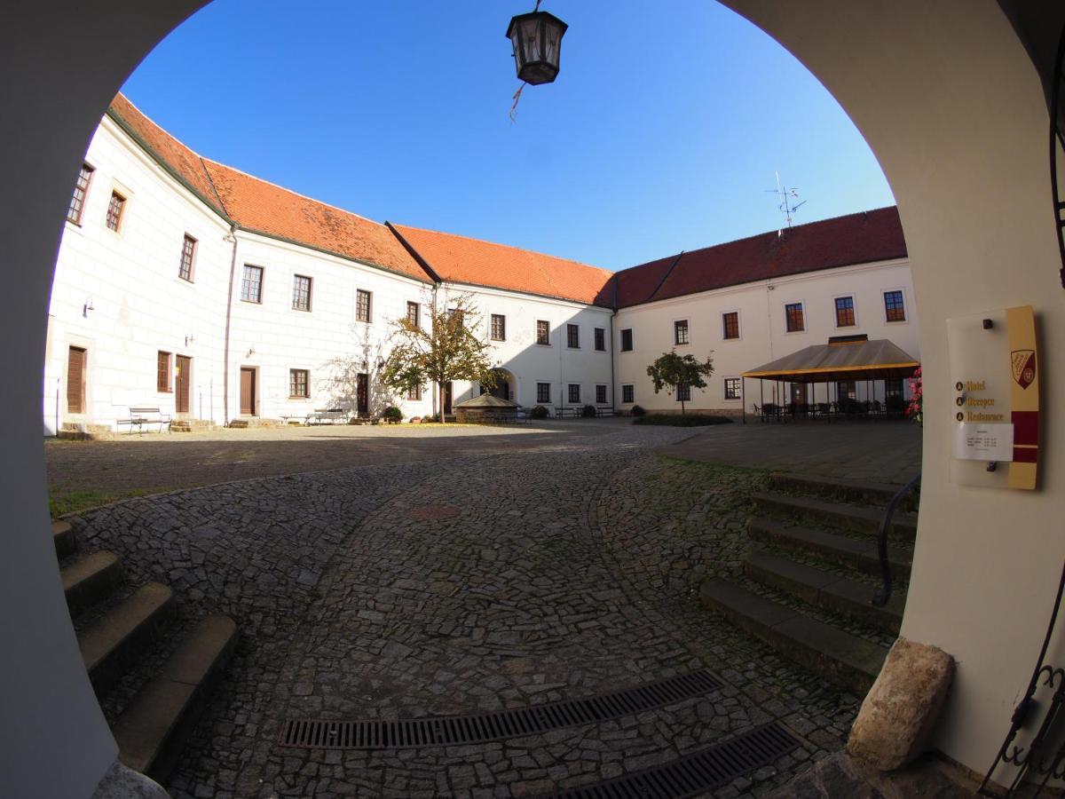 Hotel Chateau Zamek Cejkovice Exteriér fotografie