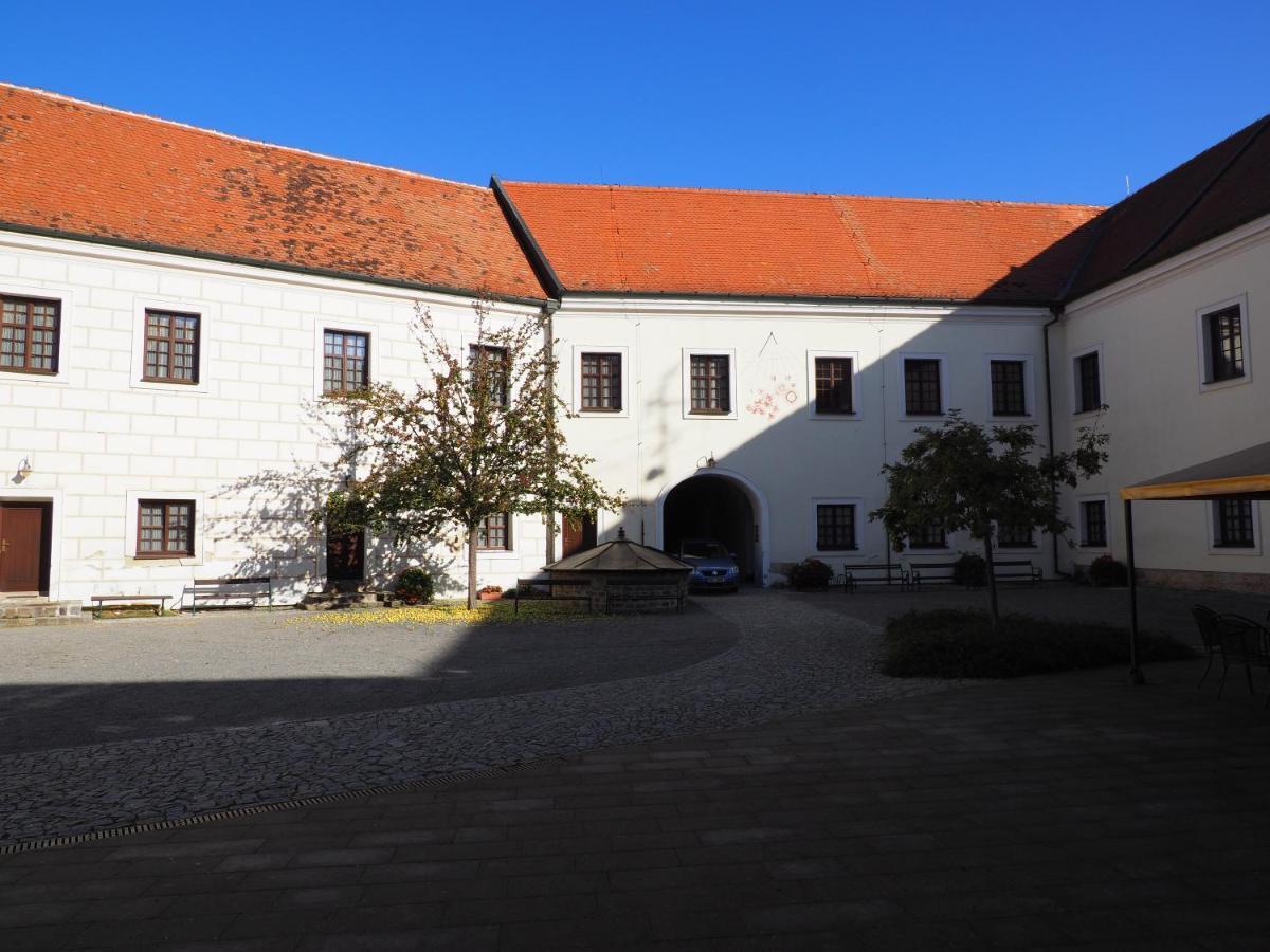 Hotel Chateau Zamek Cejkovice Exteriér fotografie