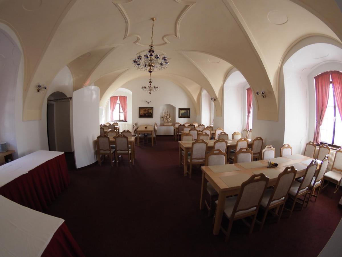 Hotel Chateau Zamek Cejkovice Exteriér fotografie